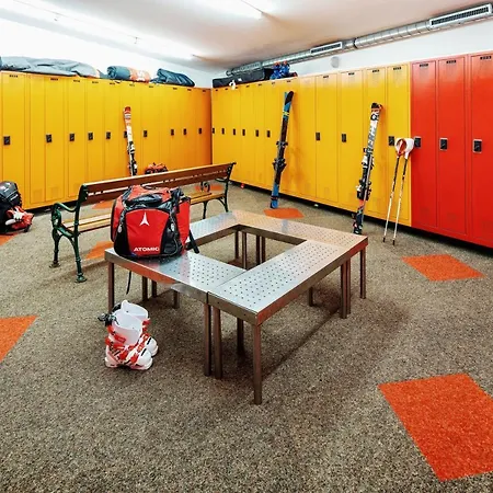 Neuhintertux 4 Sterne Superior Hotel 4*