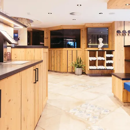 Hotell Neuhintertux 4*