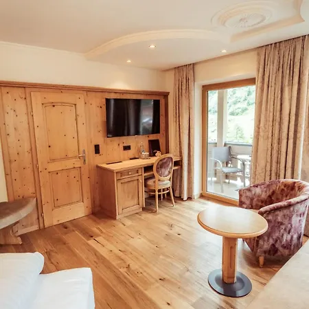 Neuhintertux 4 Sterne Superior 4* Tux