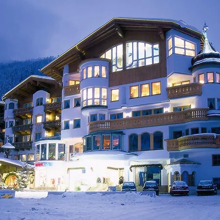 Neuhintertux 4 Sterne Superior Szálloda 4*