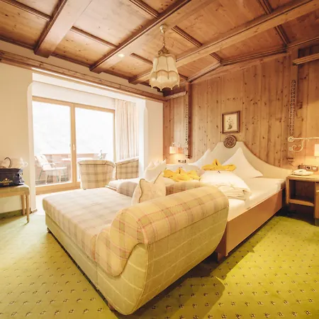 Neuhintertux 4 Sterne Superior Tux