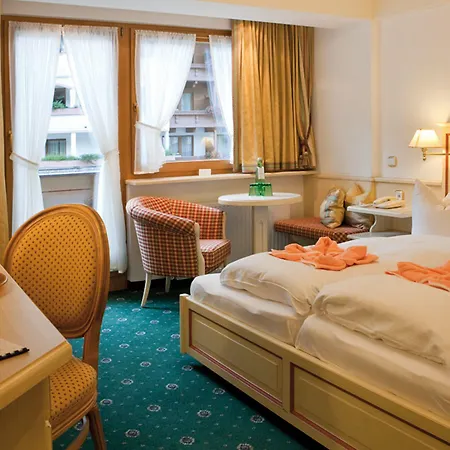 Hotel Neuhintertux 4 Sterne Superior 4*