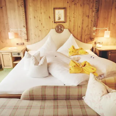 Neuhintertux Hotell