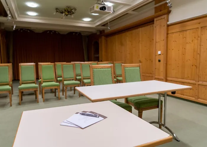 Отель Neuhintertux 4 Sterne Superior