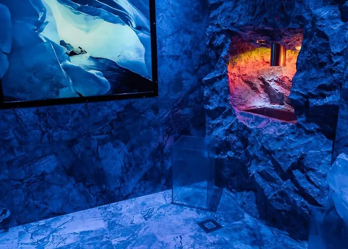 Отель Neuhintertux 4 Sterne Superior