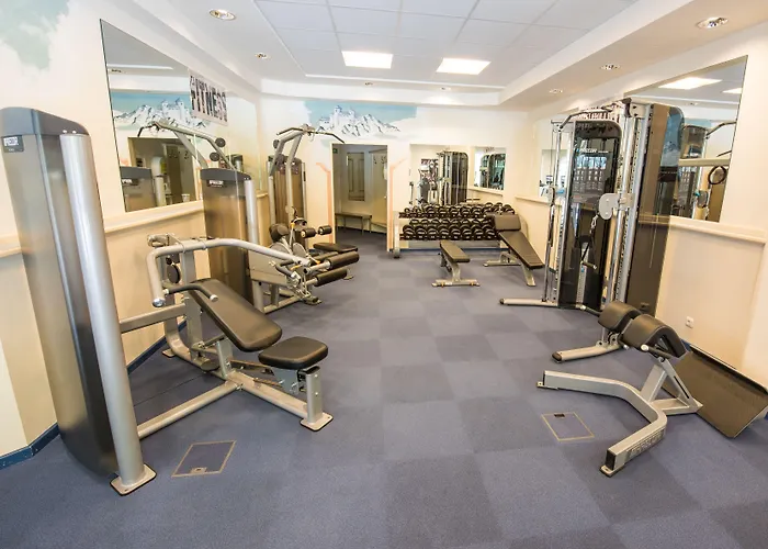 Отель Neuhintertux 4 Sterne Superior