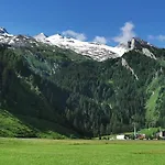 Neuhintertux 4 Sterne Superior 4*
