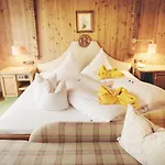 Hotel Neuhintertux 4 Sterne Superior 4*