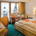 Hotel Neuhintertux 4 Sterne Superior 4*