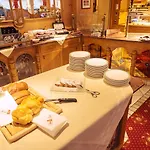 Hotel Neuhintertux 4 Sterne Superior 4*